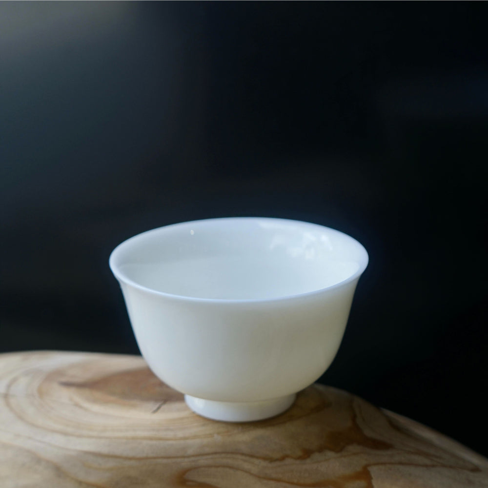Luminous White | Handcrafted Dehua Mutton-Fat Jade Porcelain Tea Cup