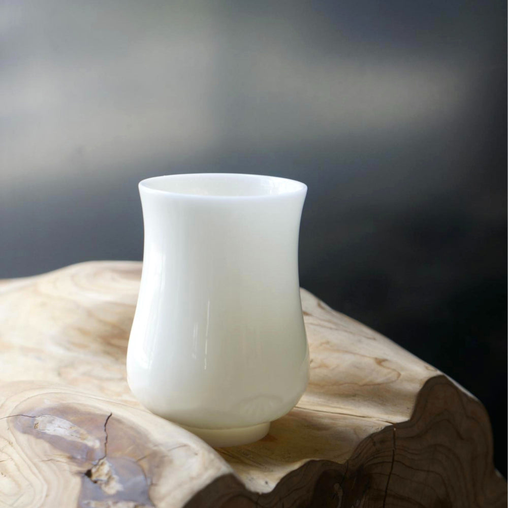 Lotus Embrace | Handcrafted Dehua Mutton-Fat Jade Porcelain Cup