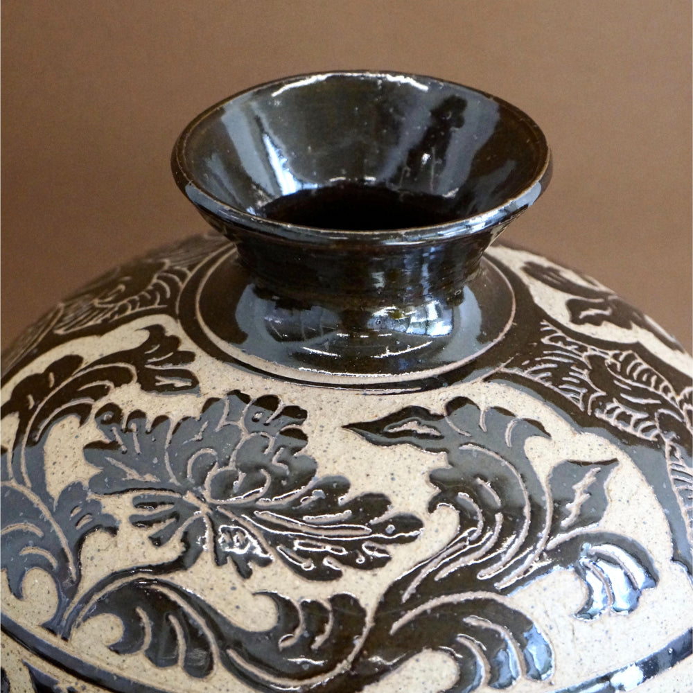 Black Peony | Hand-Carved Xixia Sgraffito Belly Jar